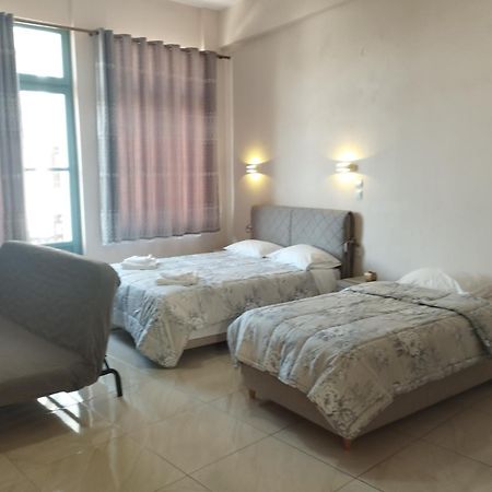 Στούντιο Στη Στοά Βαρβουτσή #1 Apartment Kalamata Exterior photo